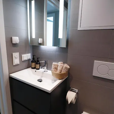 Quiet Luxury In The Heart Of אוסלו