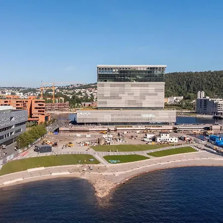 Quiet Luxury In The Heart Of Apartment *