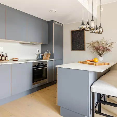 Quiet Luxury In The Heart Of דירה *